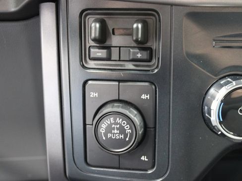 Used 2025 Ford F150 XLT w/ Equipment Group 301A Standard AWD/4WD image 57