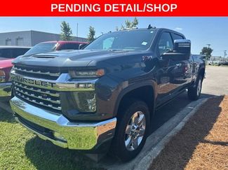 Used 2020 Chevrolet Silverado 2500 LTZ w/ LTZ Premium Package AWD/4WD video 1