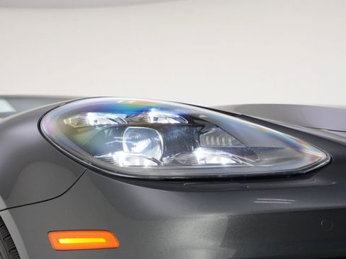 Used 2019 Porsche Panamera GTS image 61