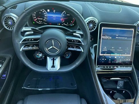 Certified 2022 Mercedes-Benz SL 63 AMG 4MATIC image 17