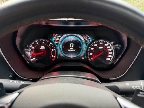 Used 2018 Chevrolet Camaro SS image 32