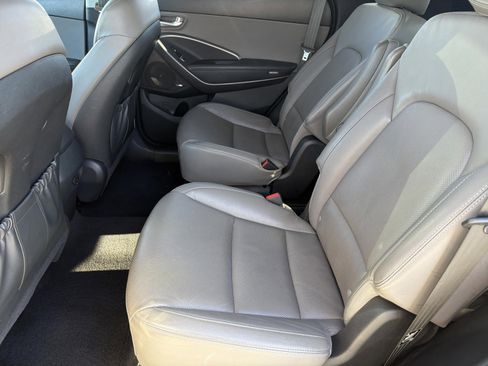 Used 2016 Hyundai Santa Fe Limited w/ Option Group 04 image 33