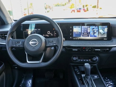 New 2026 Nissan Kicks SV image 22