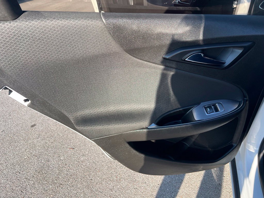 Used 2018 Chevrolet Malibu LT FWD image 19