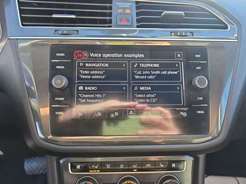 Used 2020 Volkswagen Tiguan SEL image 8