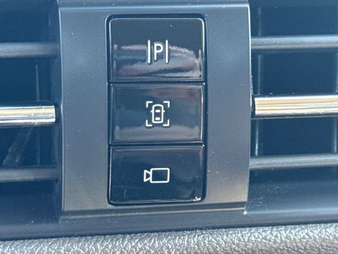 Used 2020 Lincoln Corsair AWD w/ Equipment Group 101A image 43