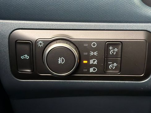 Used 2026 Ford Maverick Lobo AWD/4WD image 29