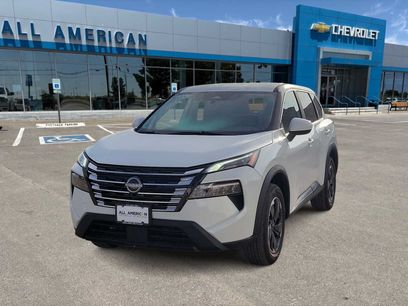 Used 2025 Nissan Rogue SV