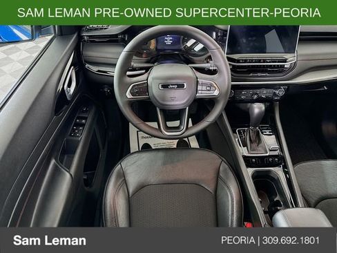Used 2025 Jeep Compass Trailhawk w/ Trailhawk Convenience Group AWD/4WD image 20