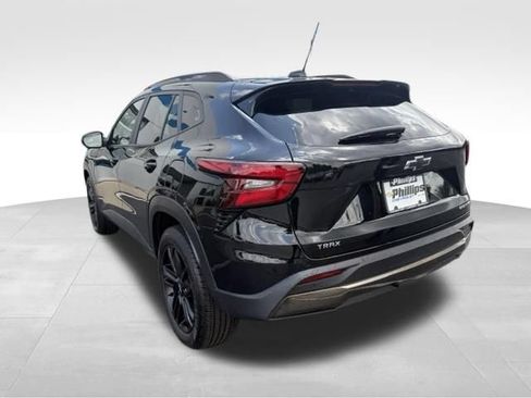 Used 2024 Chevrolet Trax ACTIV w/ Sunroof Package FWD image 10