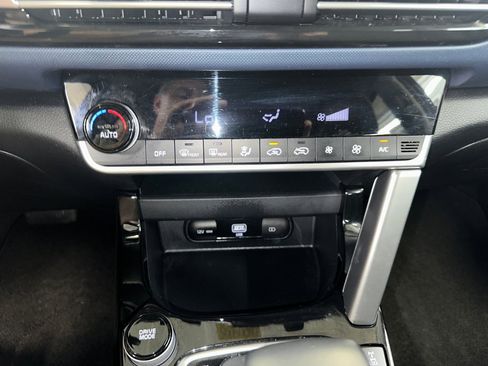 Used 2023 Kia Seltos S image 11