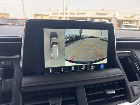 Used 2023 Chevrolet Tahoe Z71 w/ Luxury Package image 20