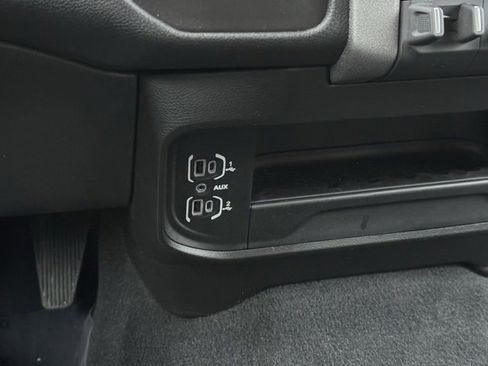 Used 2024 RAM 3500 Tradesman w/ Chrome Appearance Group image 13