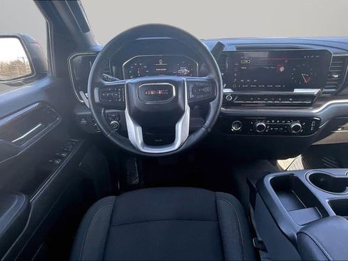 Used 2024 GMC Sierra 1500 Elevation AWD/4WD image 5