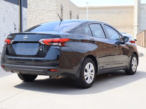 Used 2025 Nissan Versa S w/ Trunk Package FWD image 3