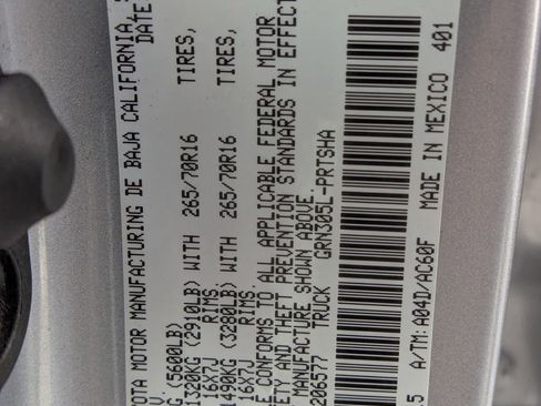 Used 2019 Toyota Tacoma TRD Off-Road image 18