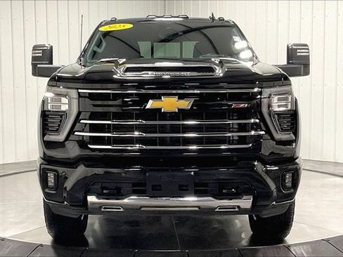 Used 2025 Chevrolet Silverado 2500 LTZ w/ Z71 Chrome Sport Edition AWD/4WD image 2