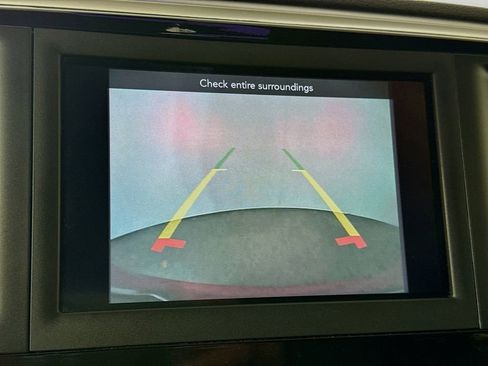 Used 2020 Chrysler Pacifica Touring w/ S Appearance Package image 17