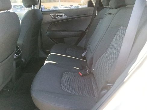 Used 2024 Kia Sportage LX image 26