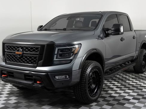 Used 2021 Nissan Titan PRO-4X w/ Pro-4x Convenience Package image 2