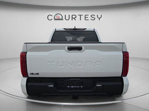 Certified 2025 Toyota Tundra Limited w/ TRD Off-Road Package AWD/4WD image 4