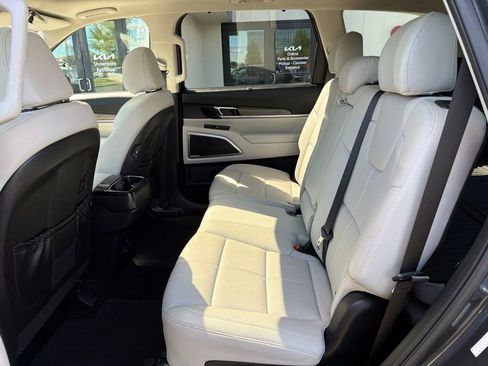 Used 2020 Kia Telluride EX AWD/4WD image 18