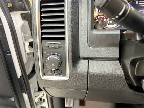 Used 2017 RAM 1500 Big Horn image 16