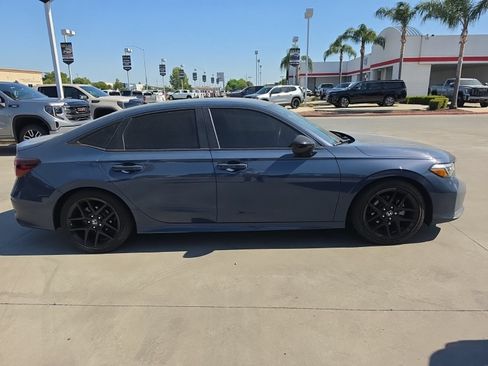 Used 2025 Honda Civic Sport image 3