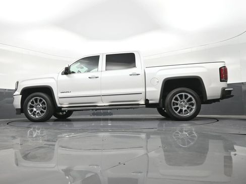 Used 2017 GMC Sierra 1500 Denali RWD image 24