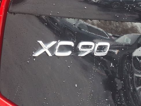 Used 2023 Volvo XC90 B6 Ultimate w/ Protection Package image 31