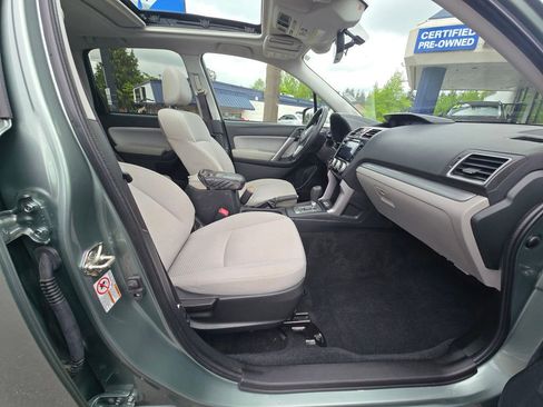 Used 2018 Subaru Forester 2.5i Premium AWD/4WD image 11