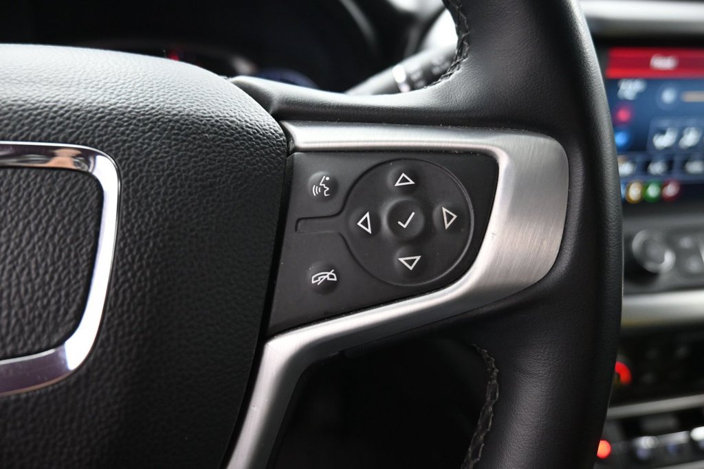Used 2023 GMC Acadia SLT FWD image 11
