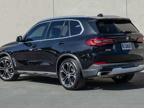 Used 2021 BMW X5 sDrive40i w/ Premium Package image 3