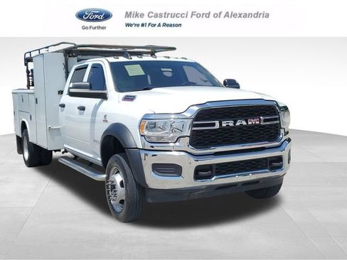 Used 2020 RAM 5500 Tradesman w/ Chrome Appearance Group AWD/4WD image 1