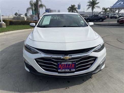 Used 2019 Chevrolet Malibu Hybrid image 3