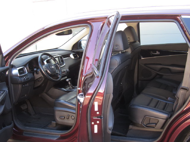 Used 2019 Kia Sorento EX w/ EX Touring Package AWD/4WD image 14