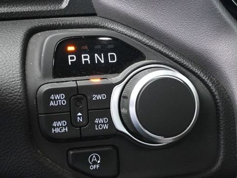 Used 2025 RAM 1500 Big Horn AWD/4WD image 22