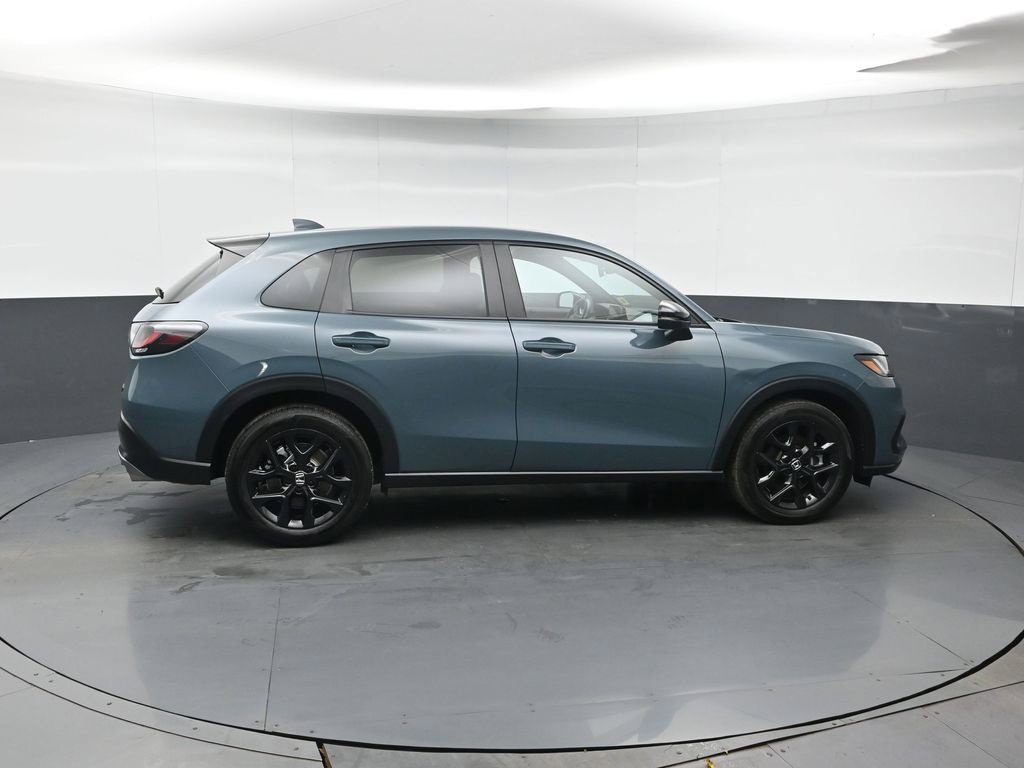 Certified 2025 Honda HR-V Sport image 7