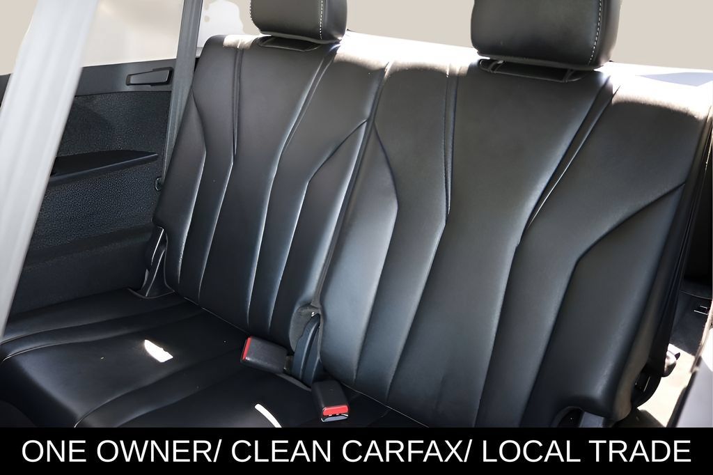 Used 2025 Acura MDX w/ Technology Package FWD image 15