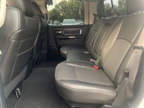 Used 2017 RAM 1500 Laramie w/ Convenience Group AWD/4WD image 8
