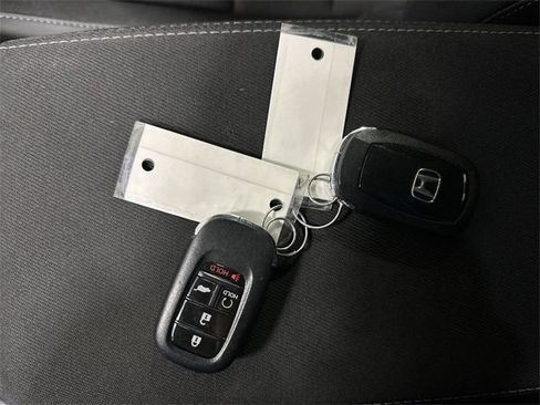 Used 2022 Honda Civic Sport image 32