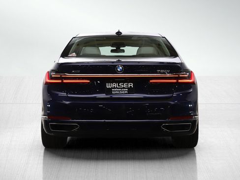 Used 2020 BMW 750i xDrive w/ Executive Package AWD/4WD image 4