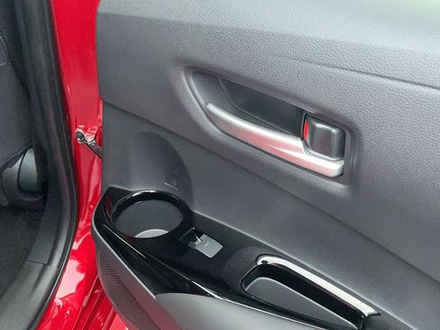 Used 2025 Toyota Corolla SE w/ SE Package FWD image 33