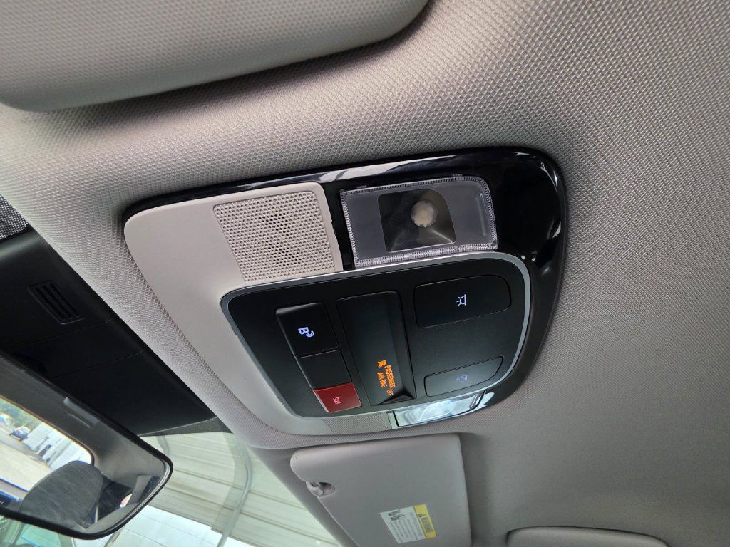 Used 2025 Hyundai Tucson SEL FWD image 24