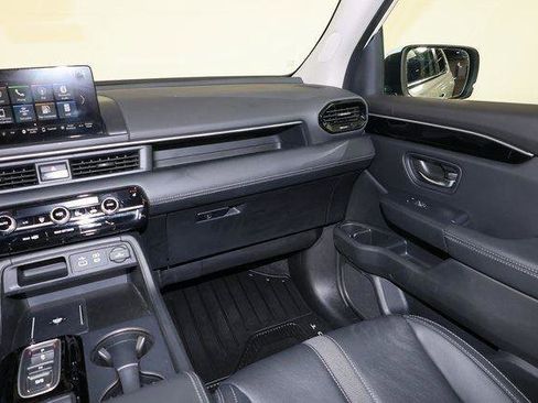 Used 2023 Honda Pilot EX-L image 11