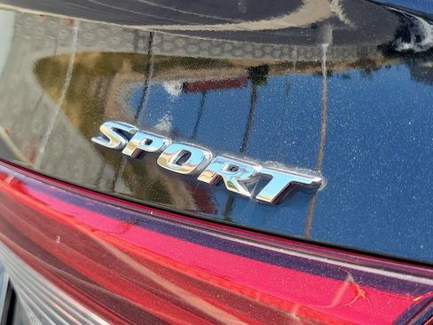 Certified 2024 Honda Civic Sport image 9