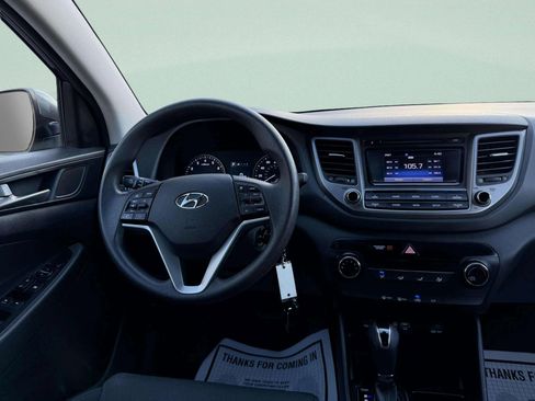 Used 2018 Hyundai Tucson SE image 18