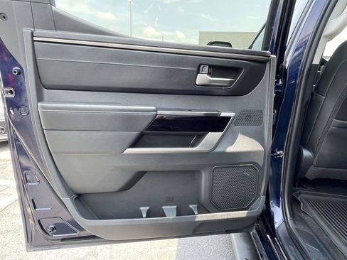 Used 2024 Toyota Tundra Limited AWD/4WD image 17