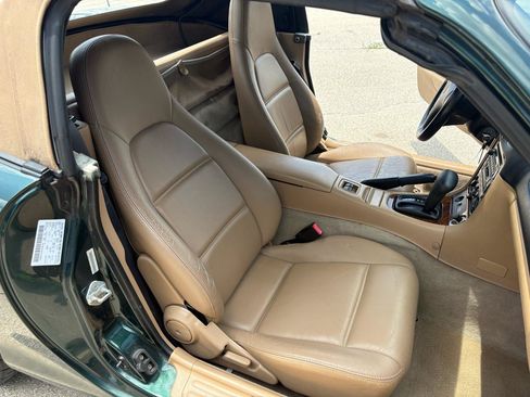 Used 1999 MAZDA MX-5 Miata RWD image 26