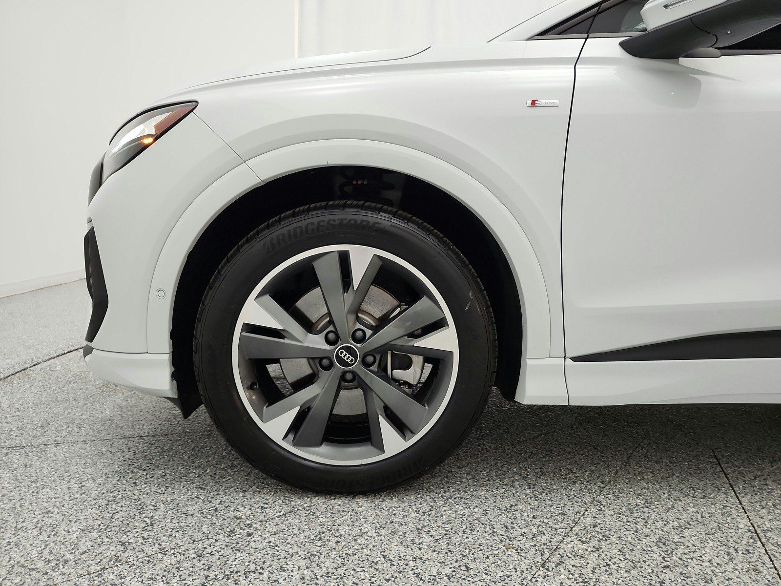 Used 2024 Audi Q4 e-tron Premium Plus w/ Premium Plus AWD/4WD image 17
